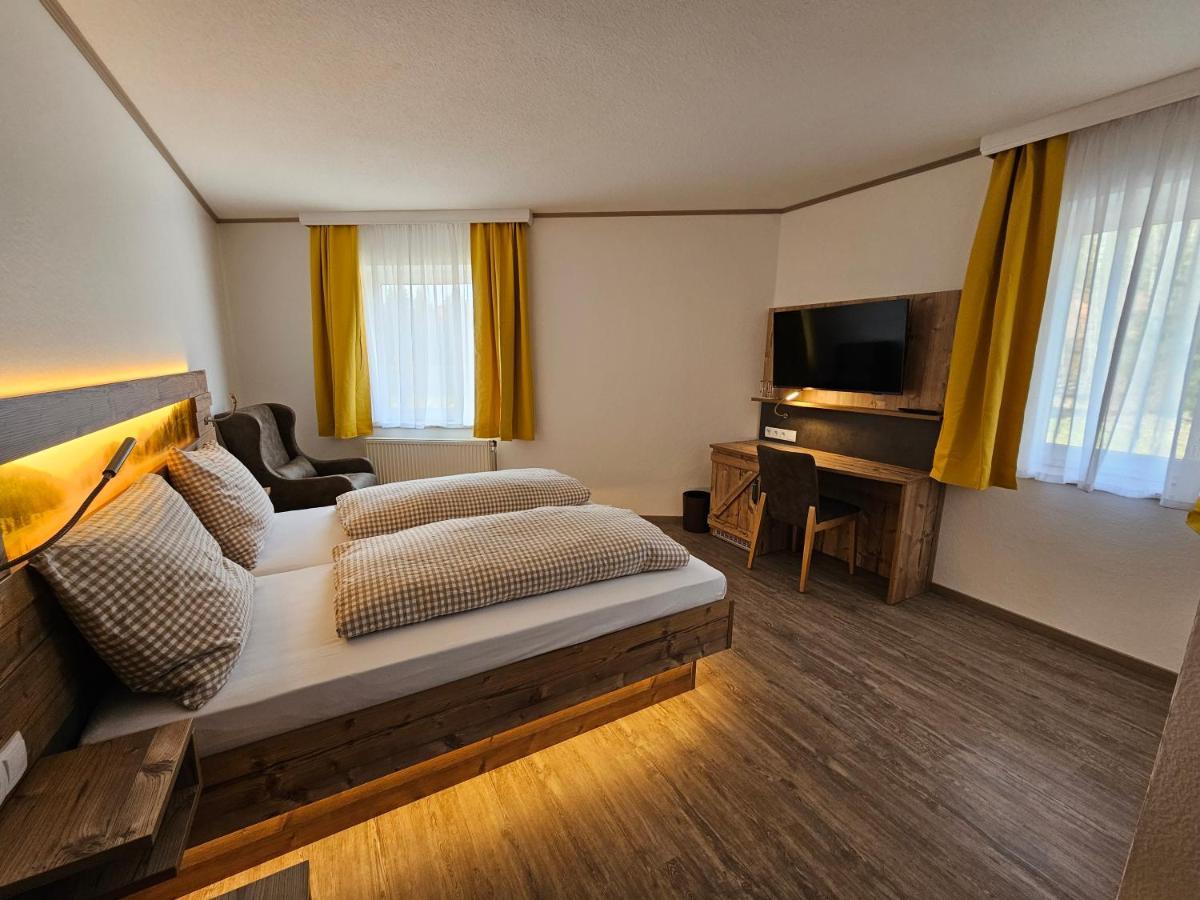 Hotel-Landgasthof Ploss Schonwald  Экстерьер фото